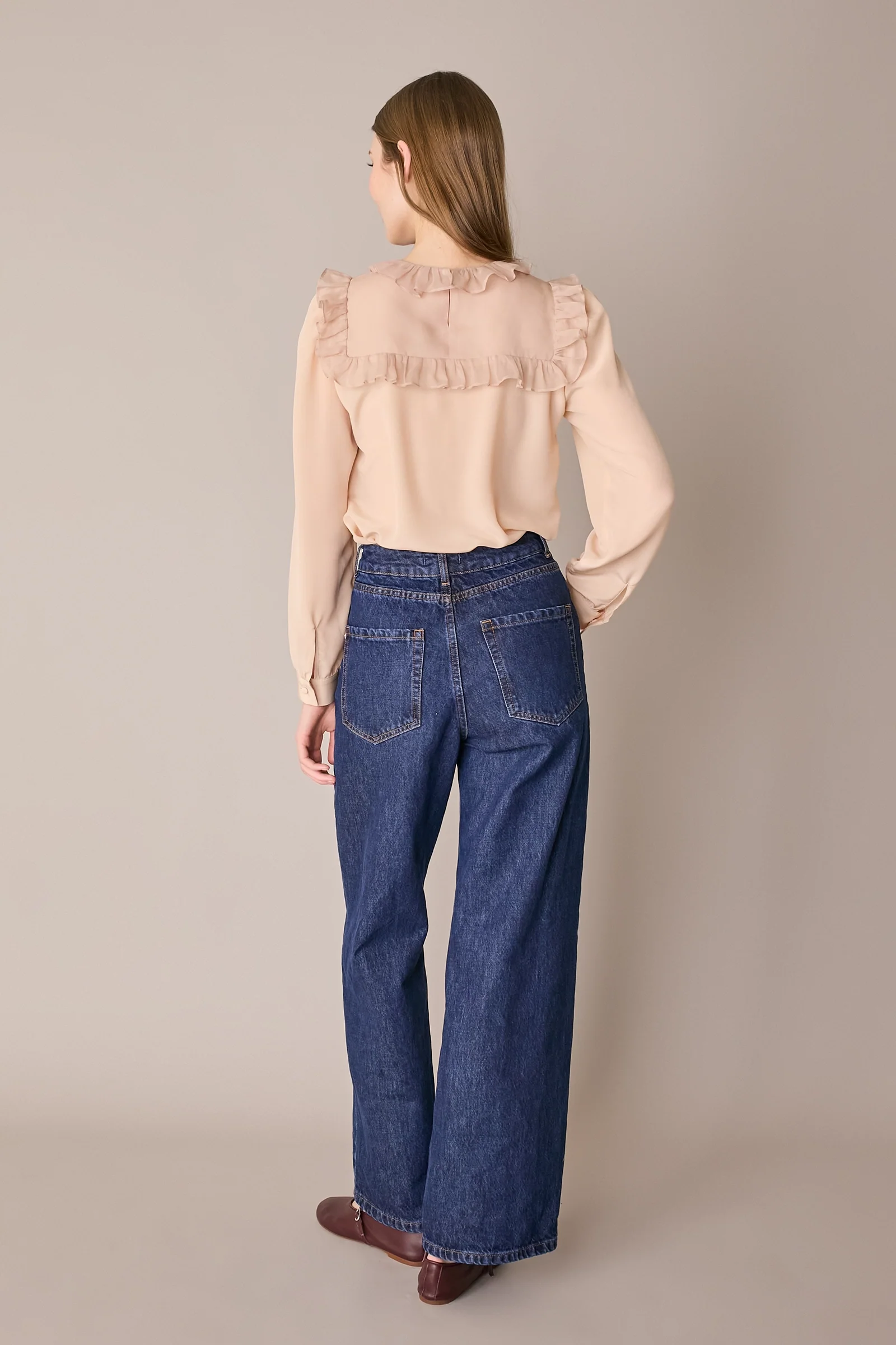 Blusa in organza di seta con volant - Image 5