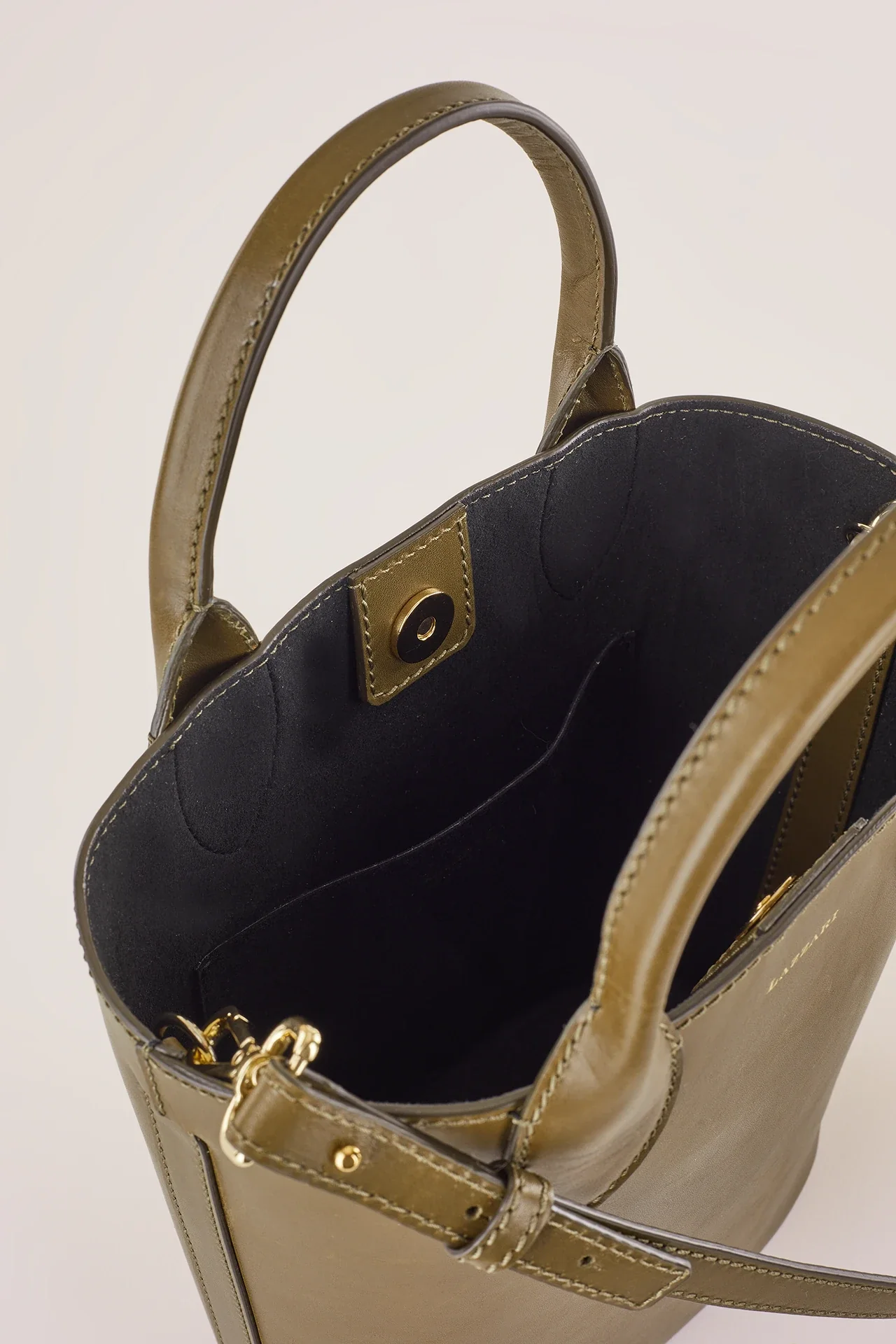 Borsa secchiello con tracolla removibile - Image 3