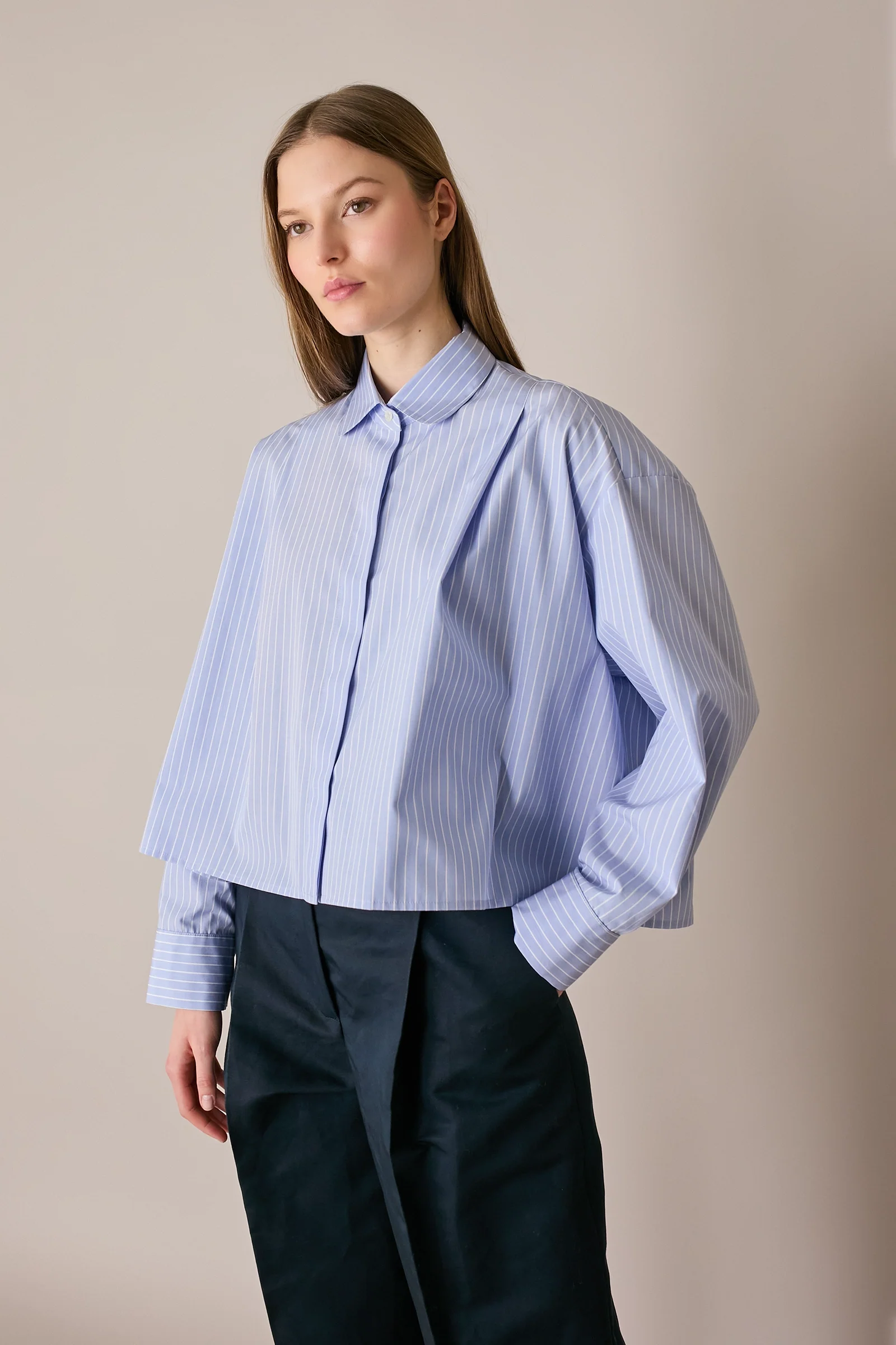 Camicia boxy con pieghe - Image 6