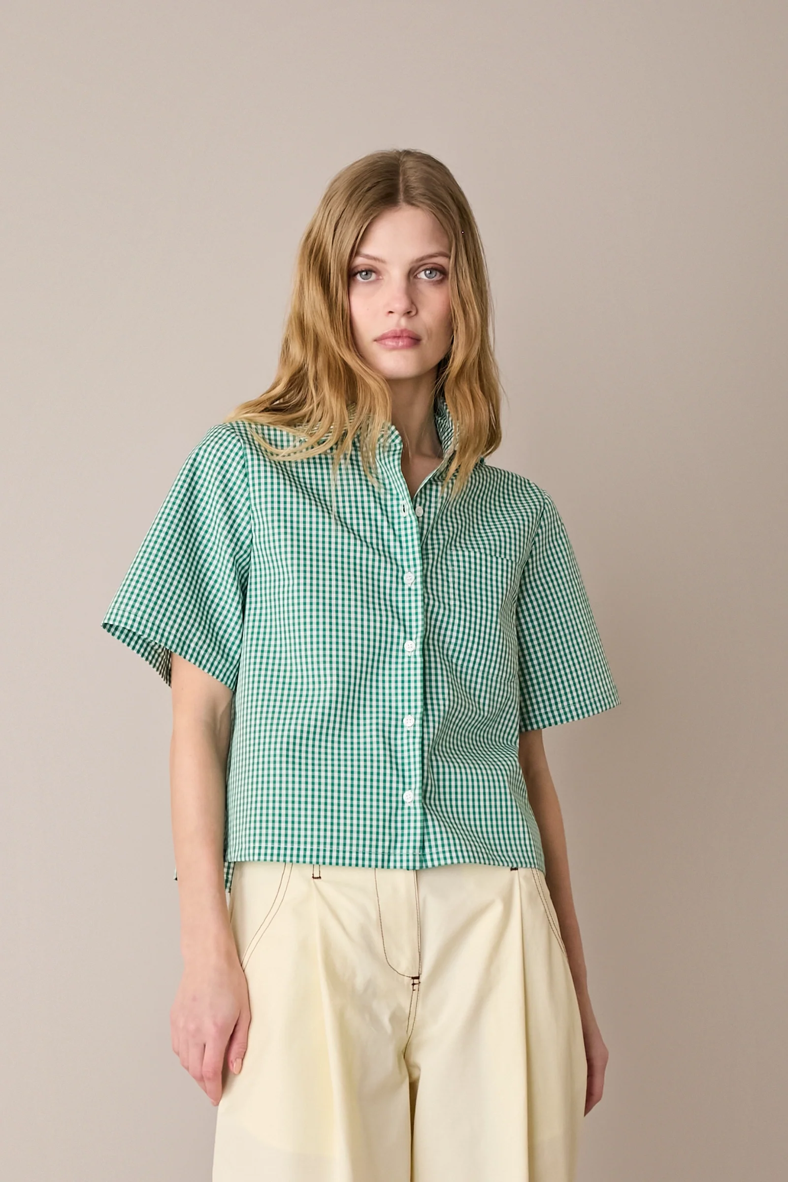 Camicia boxy in cotone con colletto stondato - Image 18