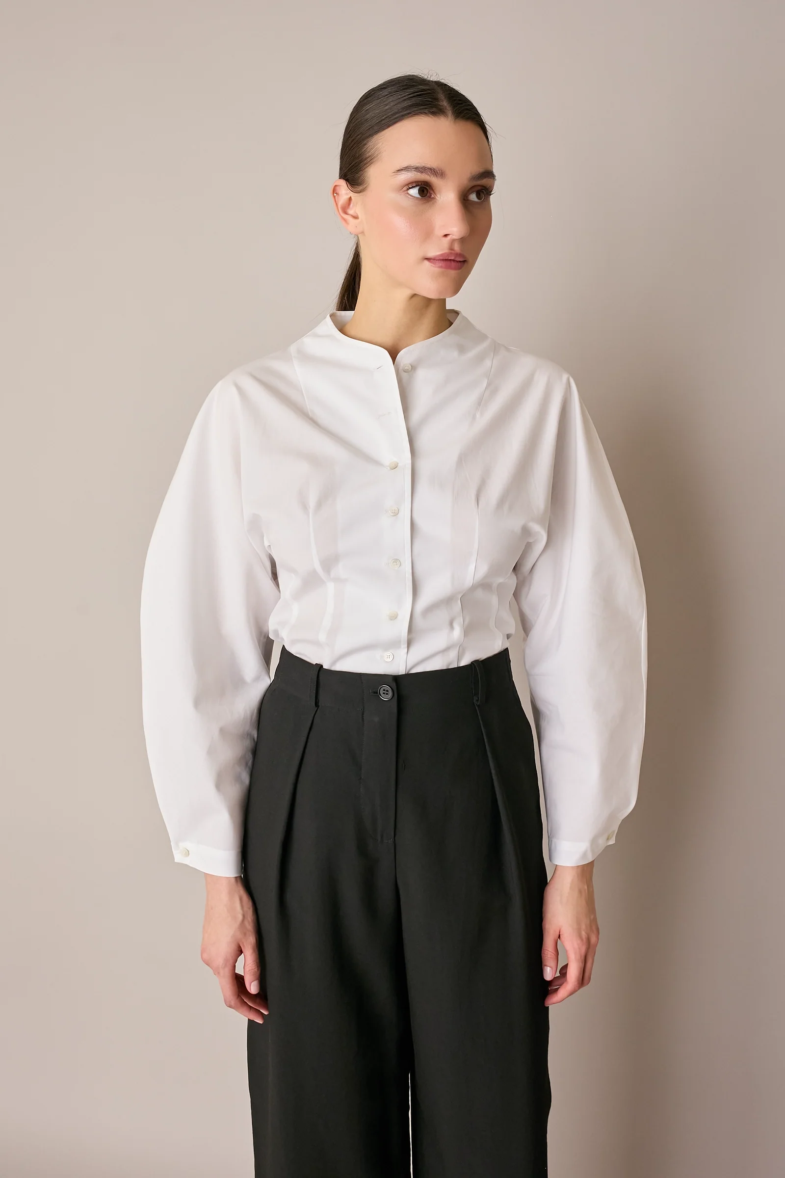 Camicia in cotone con maniche scultoree - Image 11