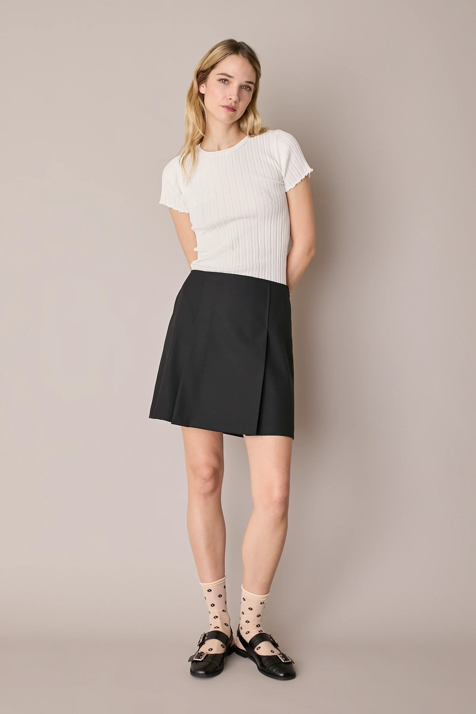 Maglia a costine con bordi arricciati - Image 19