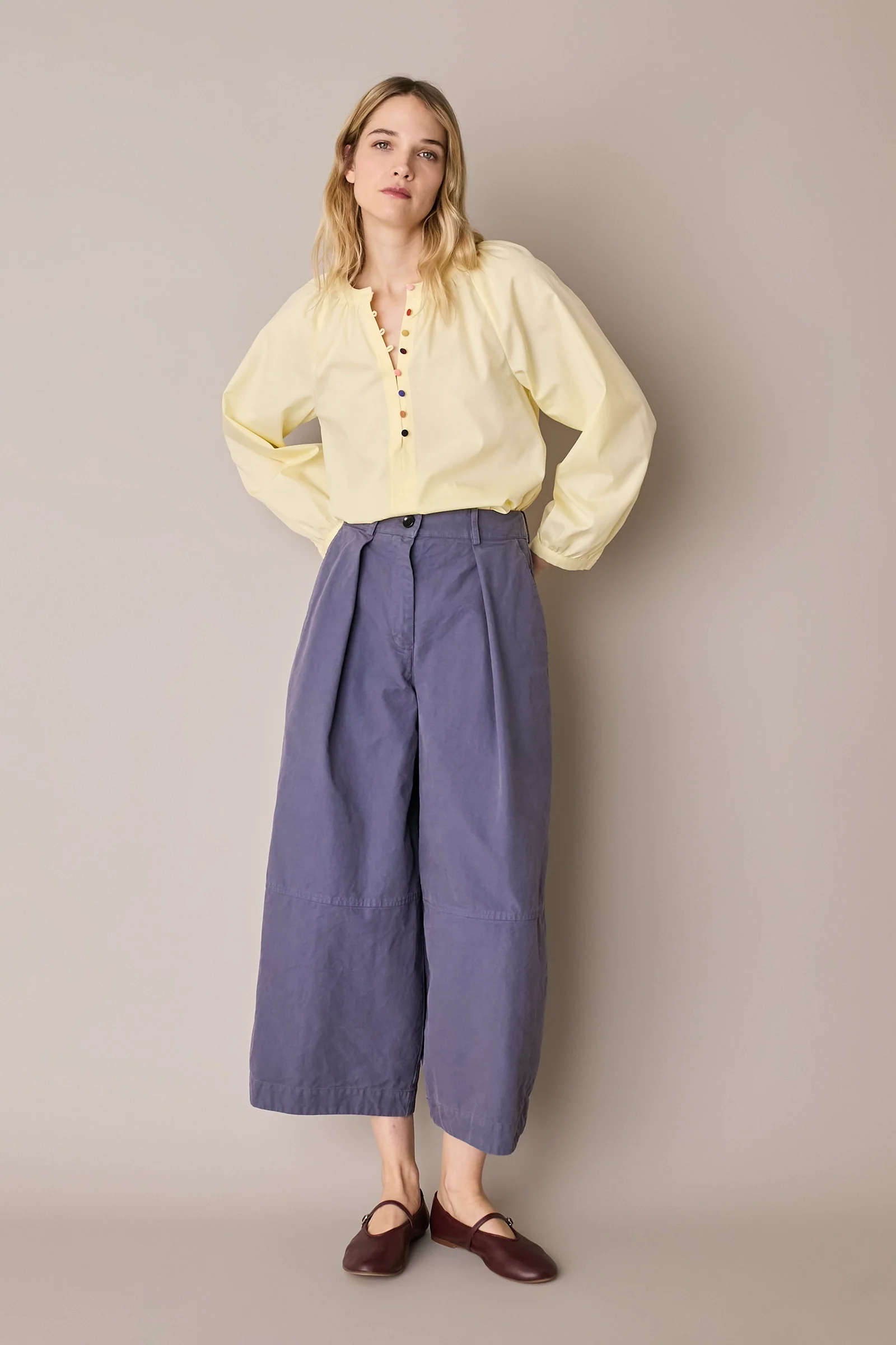 Pantaloni ampi in cotone - Image 7