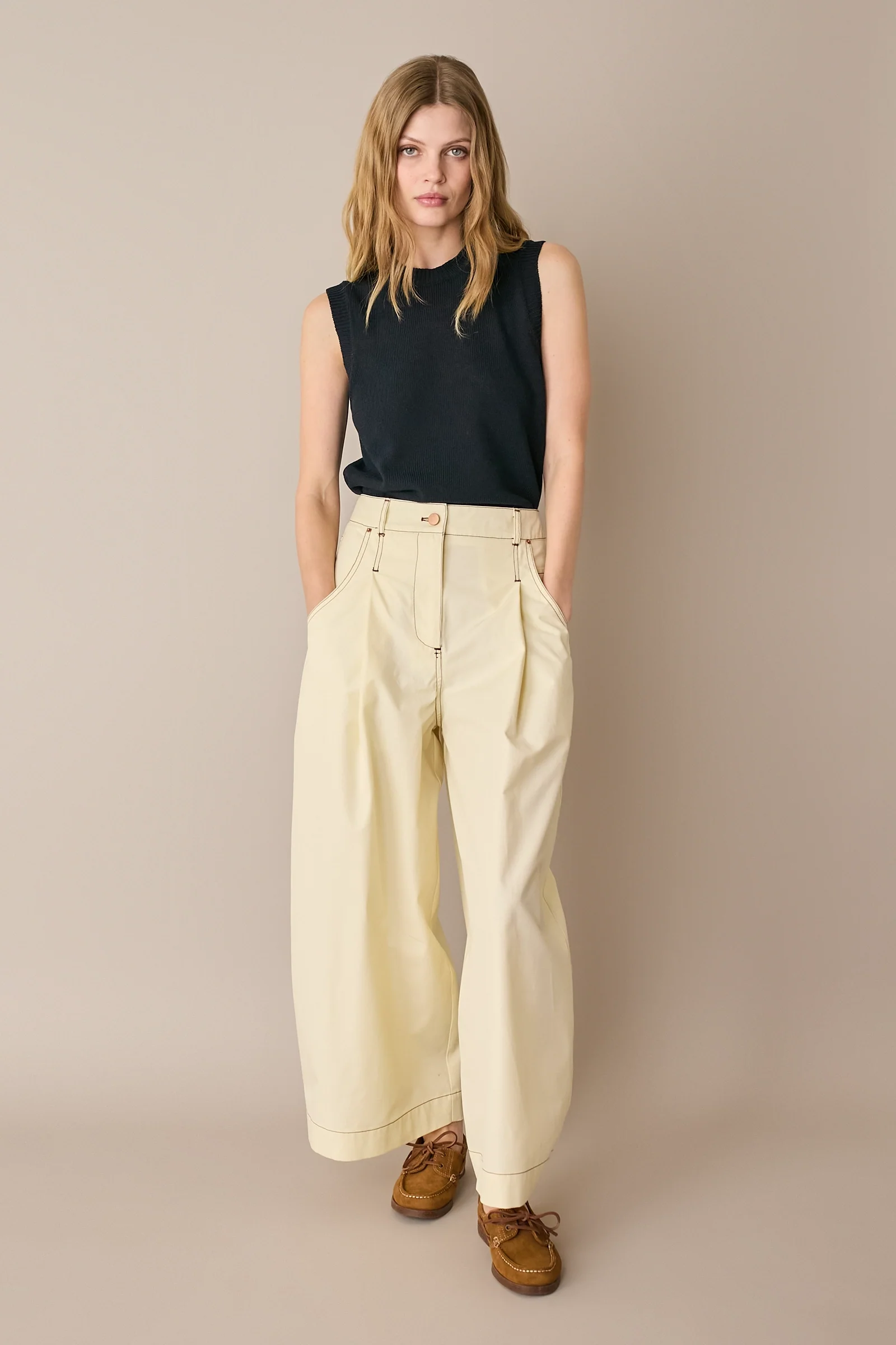 Pantaloni con impunture a contrasto – Everyday Wear - Image 11
