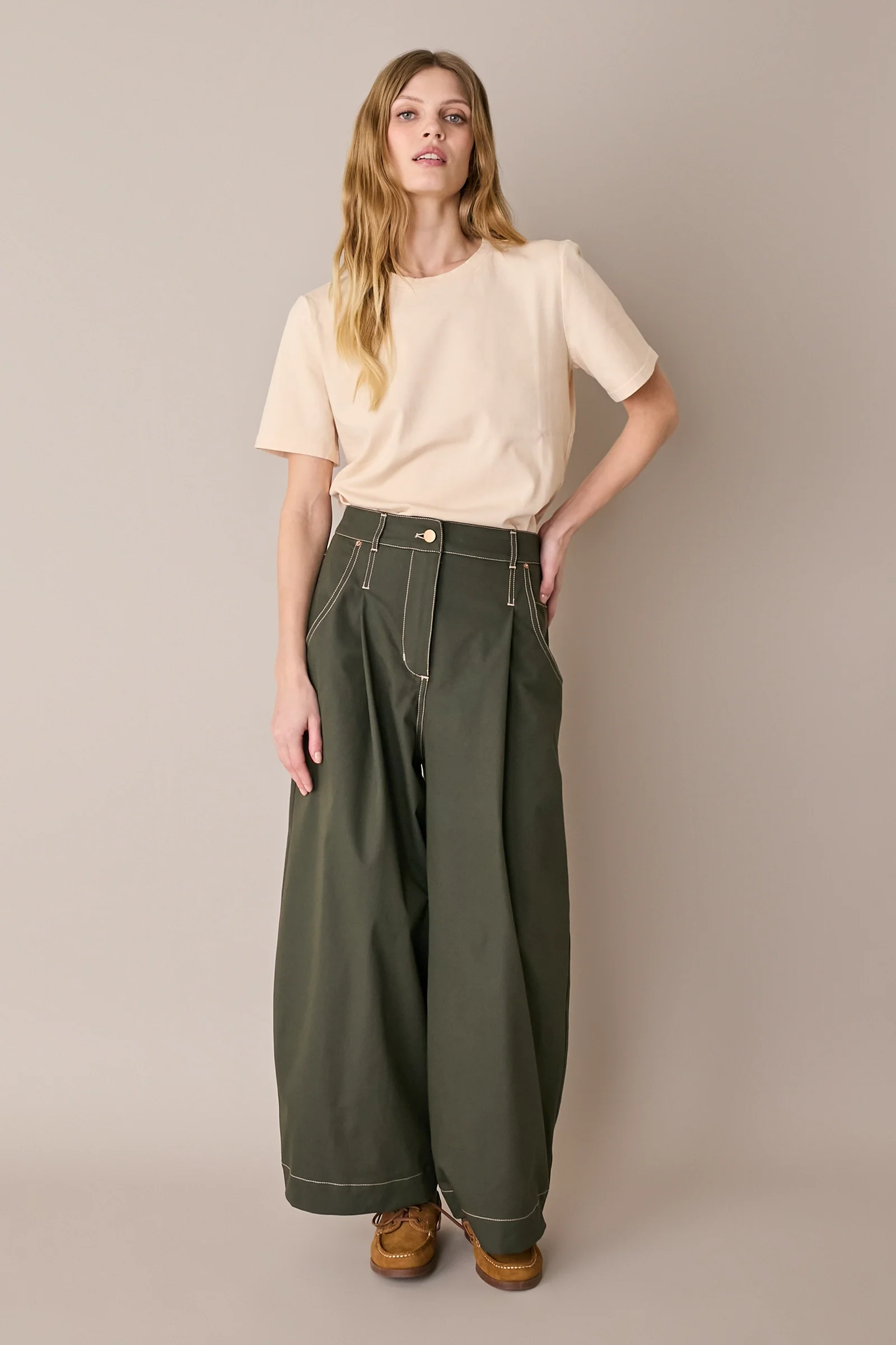 Pantaloni con impunture a contrasto – Everyday Wear - Image 19