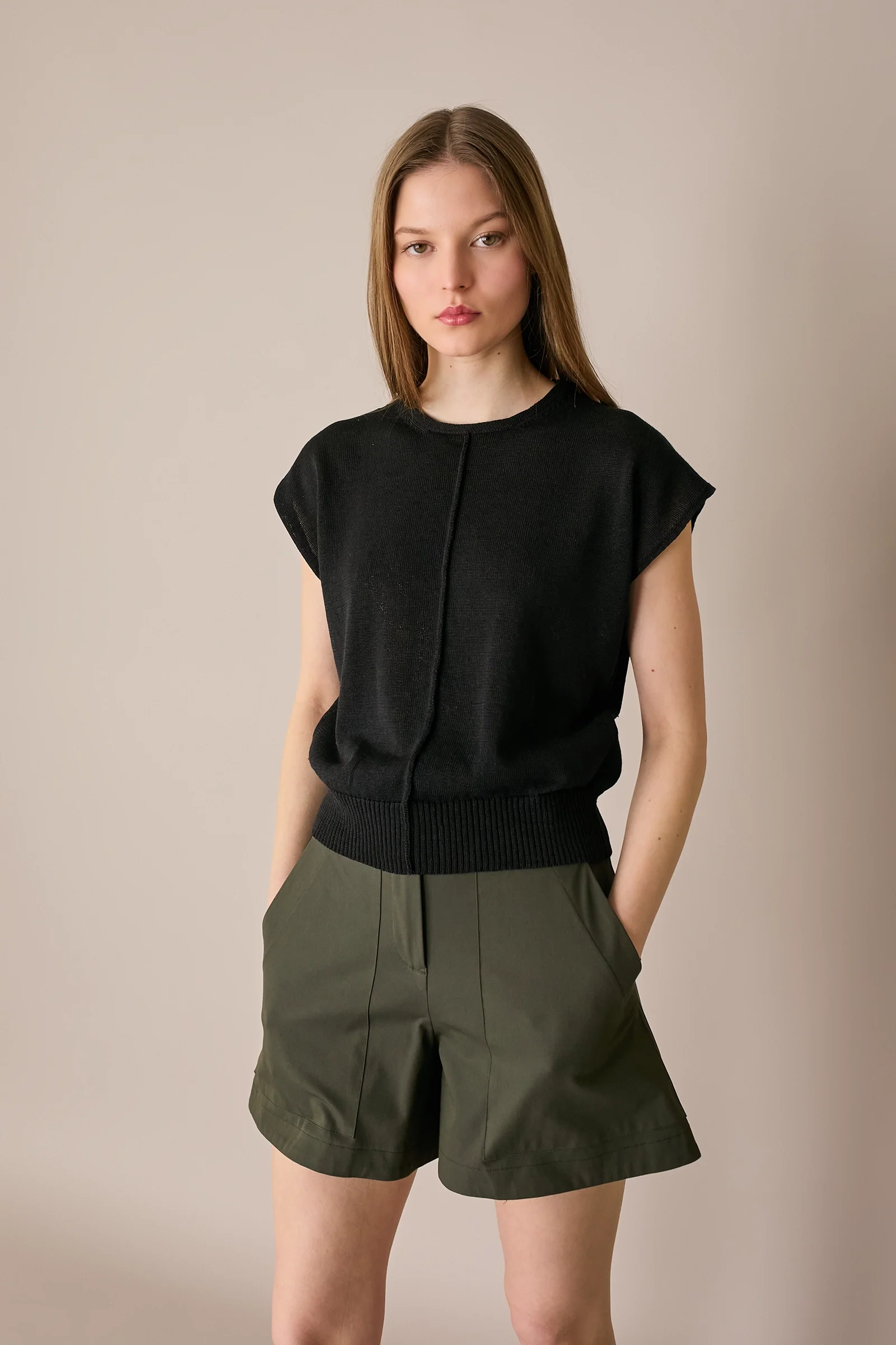 Pantaloni corti in cotone stretch - Image 5