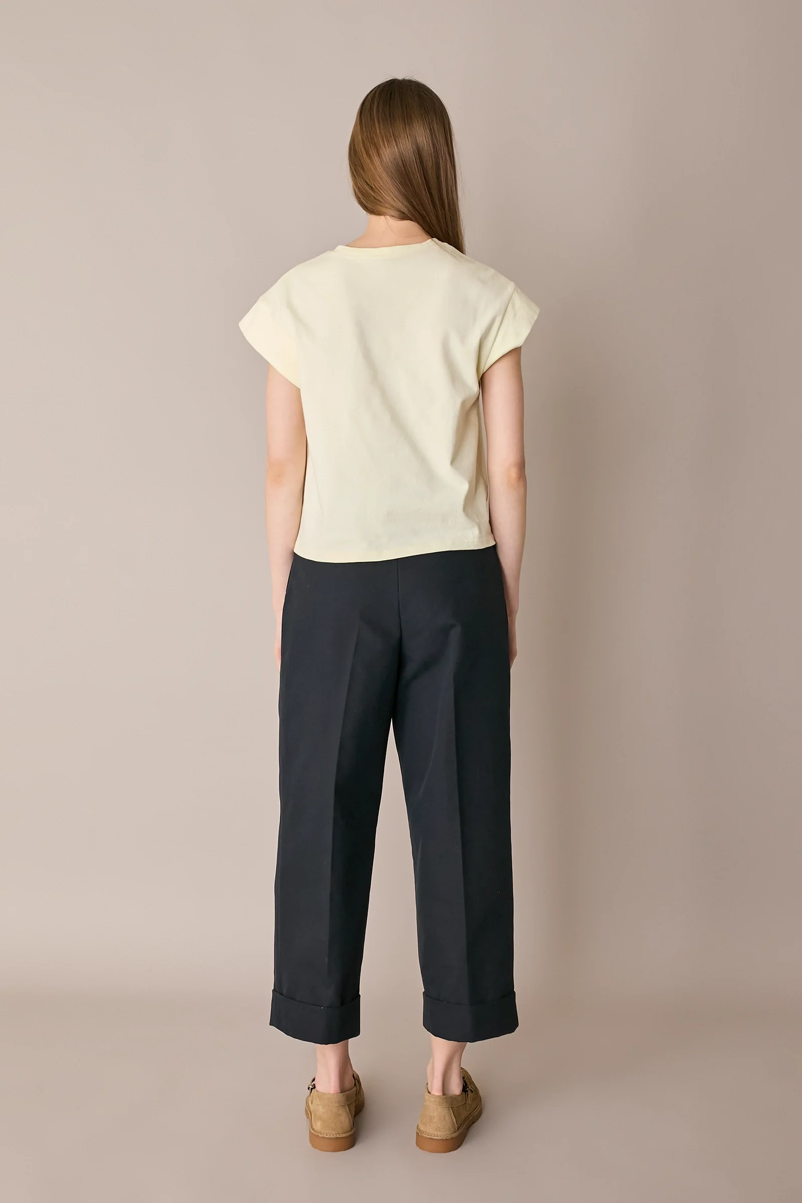 Pantaloni in cotone con piega e risvolto - Image 6