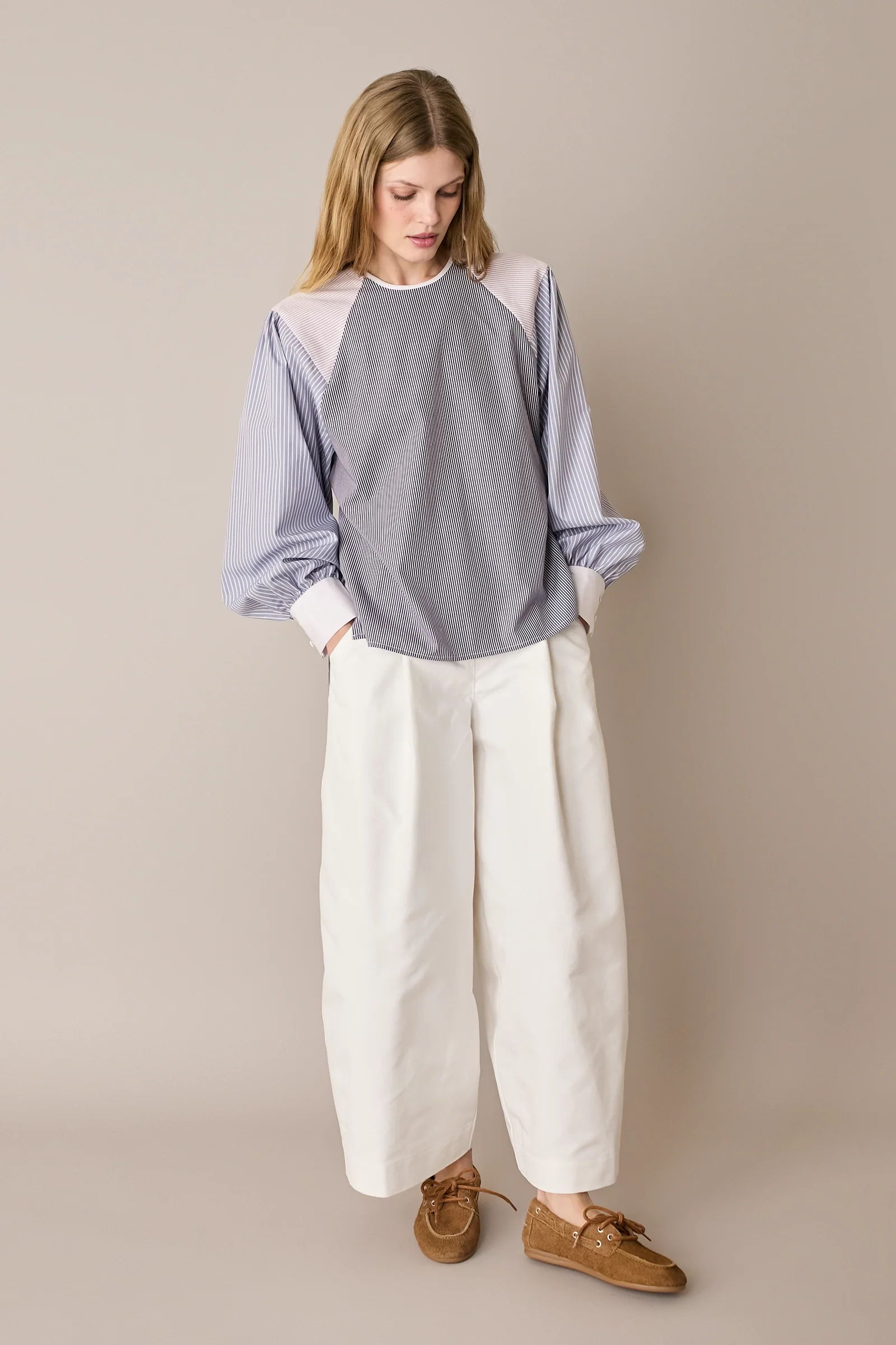 Pantaloni in cotone con pinces - Image 3