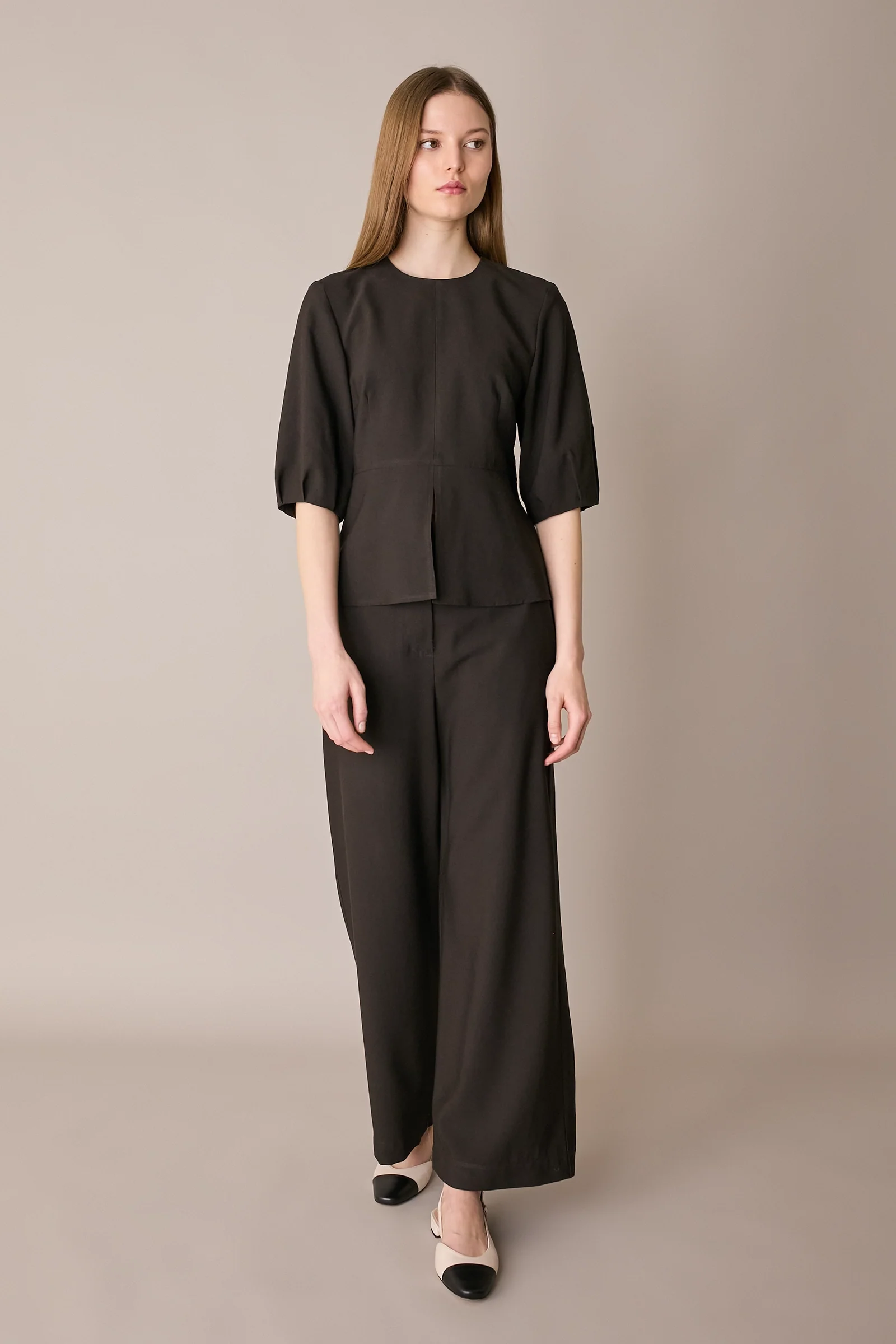 Pantaloni fluidi con elastico in vita - Image 11