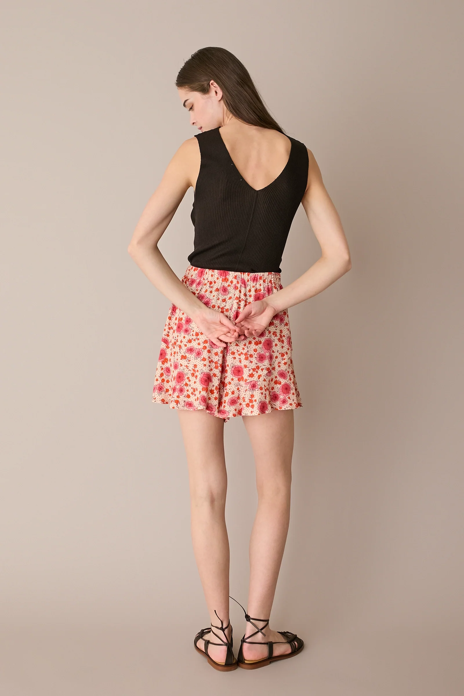 Shorts fluidi a fiori - Image 4