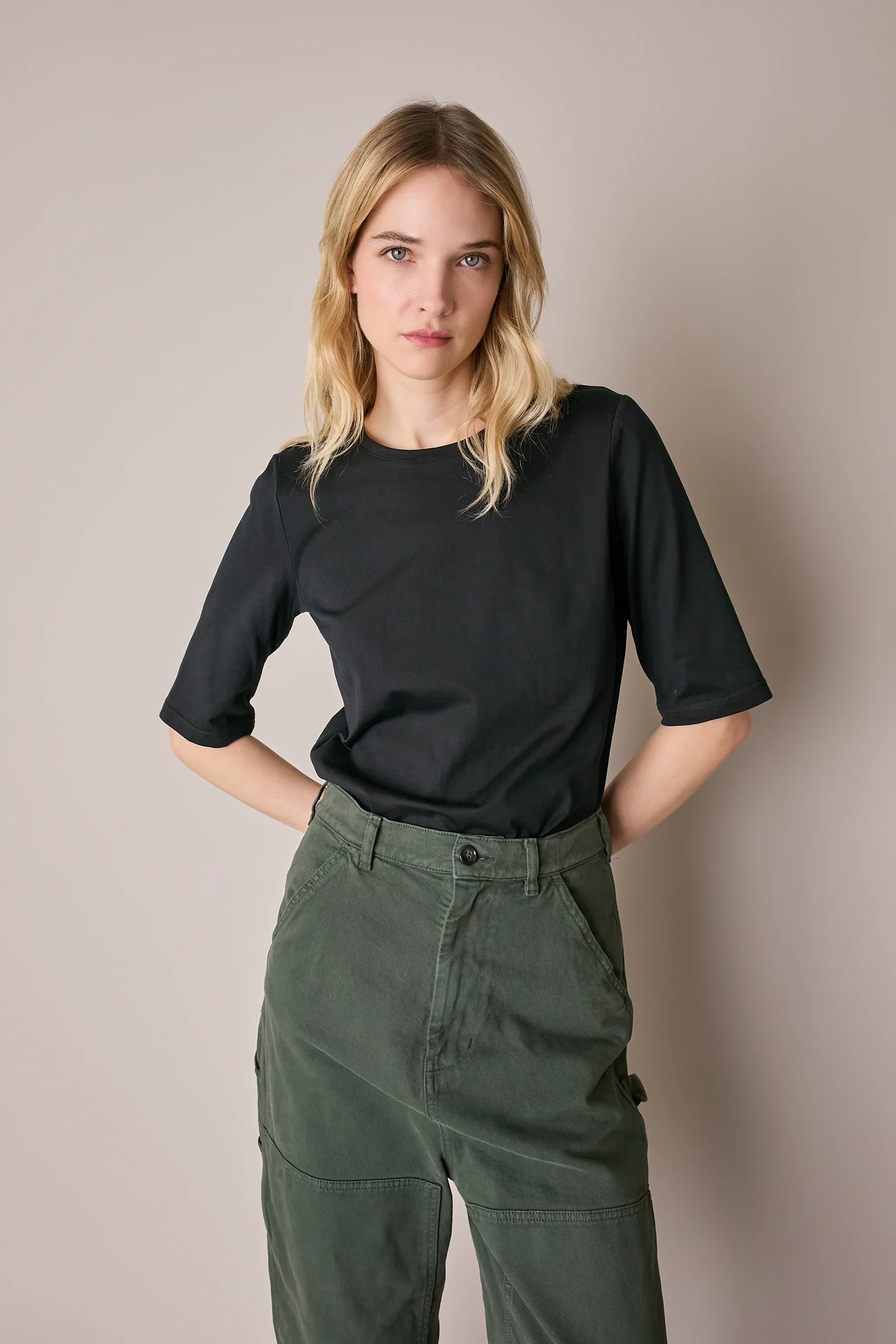 T-shirt in cotone con mezze maniche - Image 10