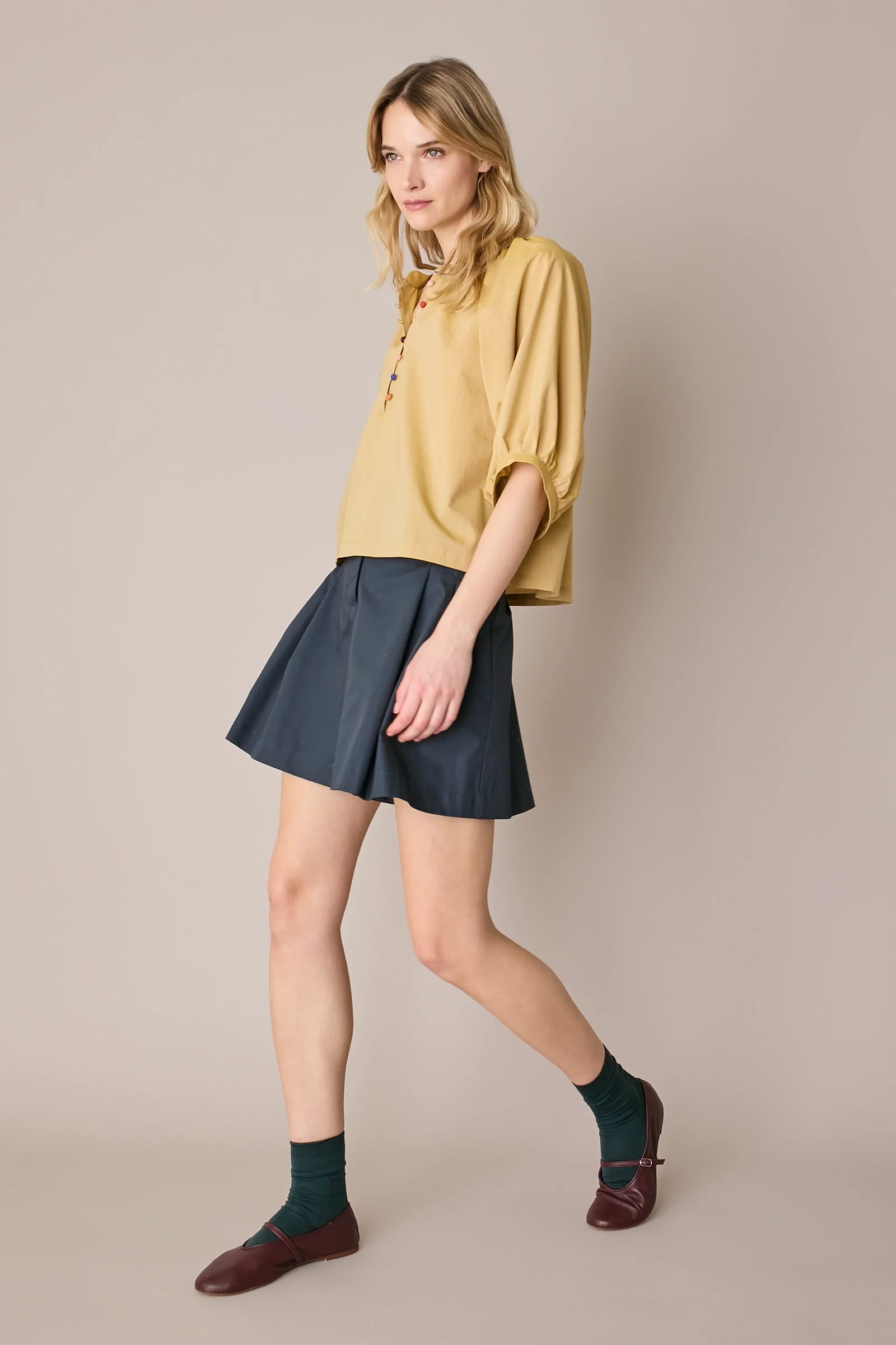 Top con bottoni rivestiti - Image 8