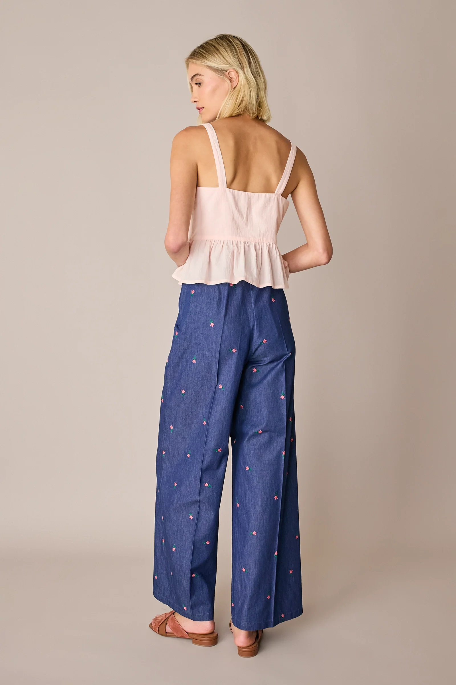 Top in cotone con balza - Image 10