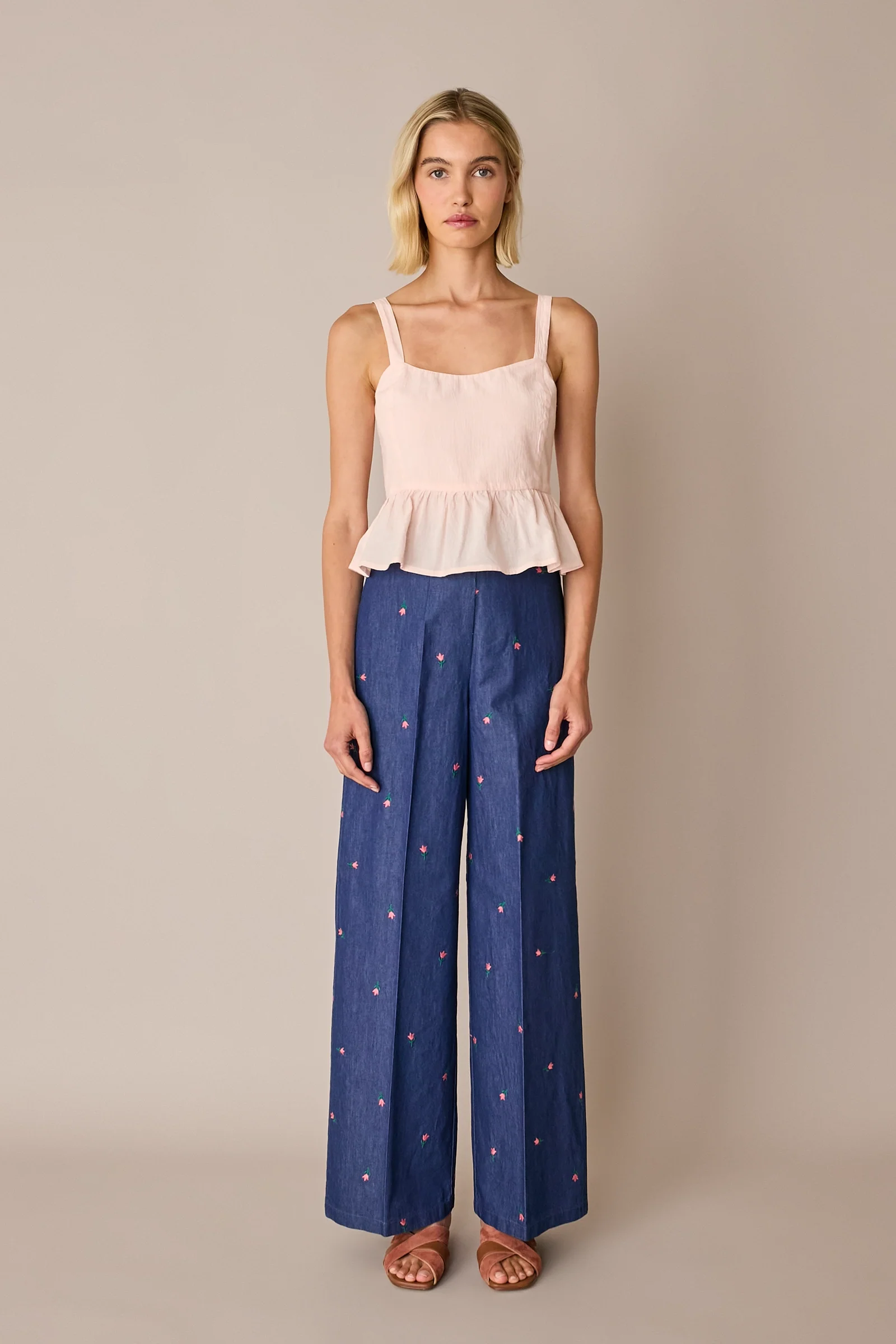 Top in cotone con balza - Image 7