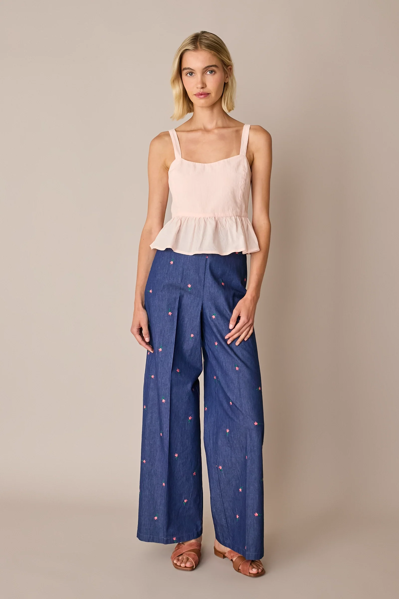 Top in cotone con balza - Image 8