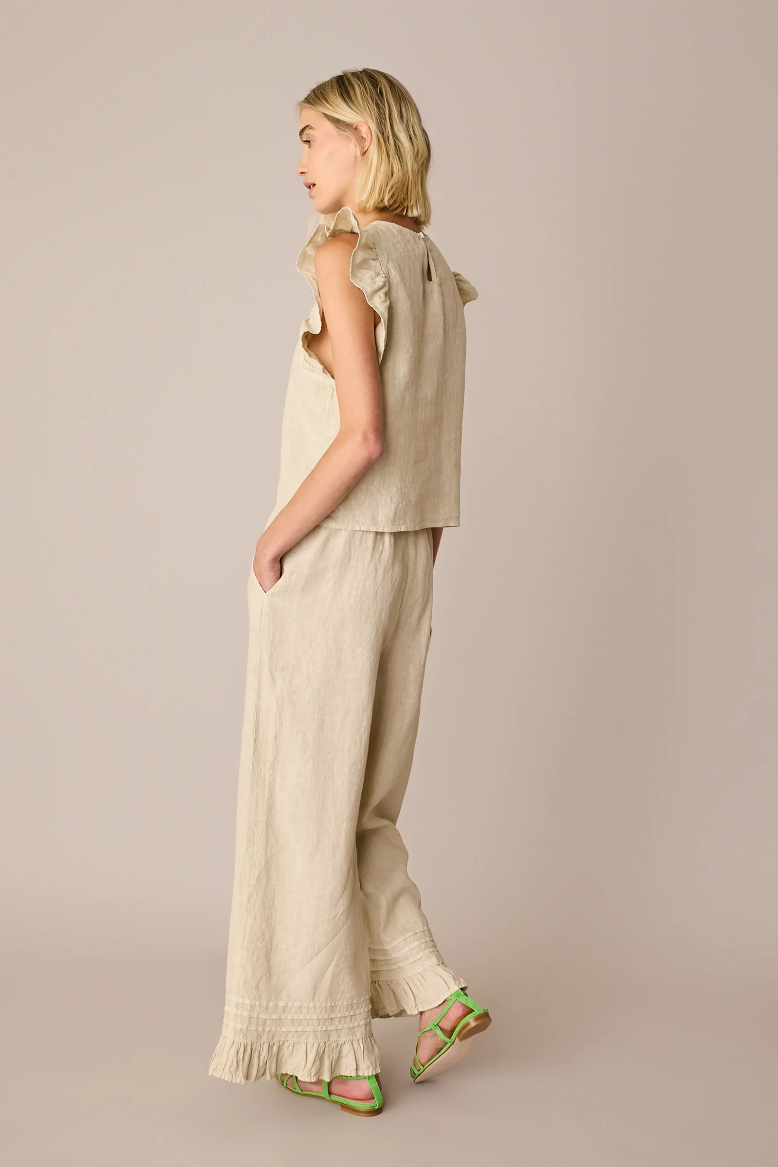 Top in lino con maniche ad aletta - Image 10